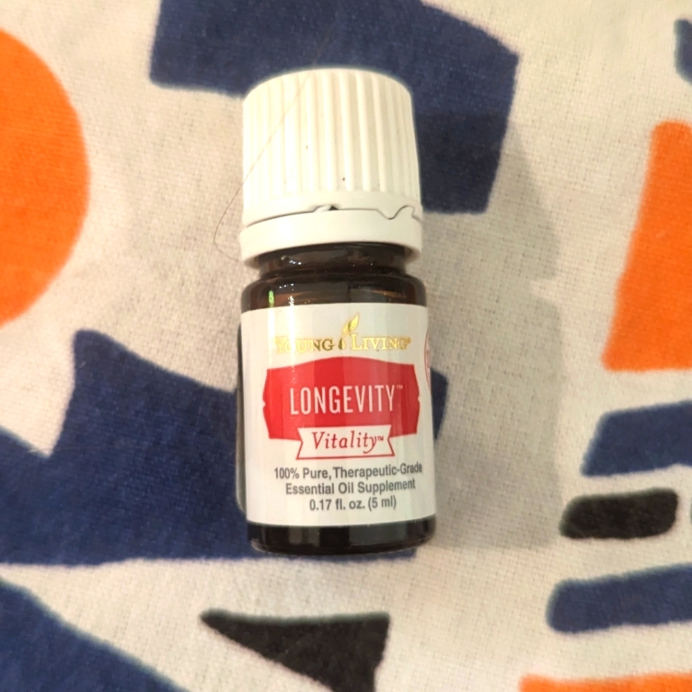 Longevity essential oil blend
